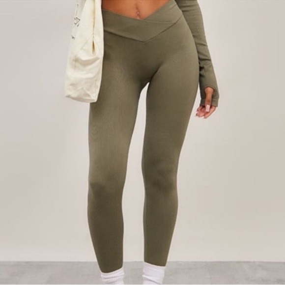 Women’s Army Green Leggings - Picture 1 of 6